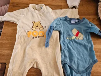 1 pijama +1 boddie  3 mois