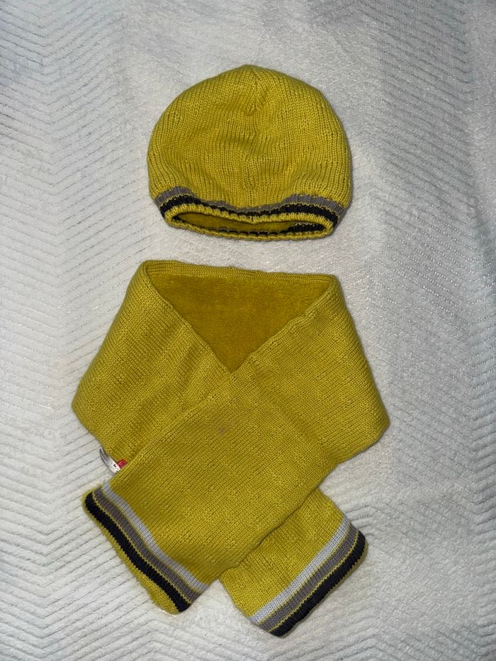 Ensemble bonnet écharpe polaire 44cm