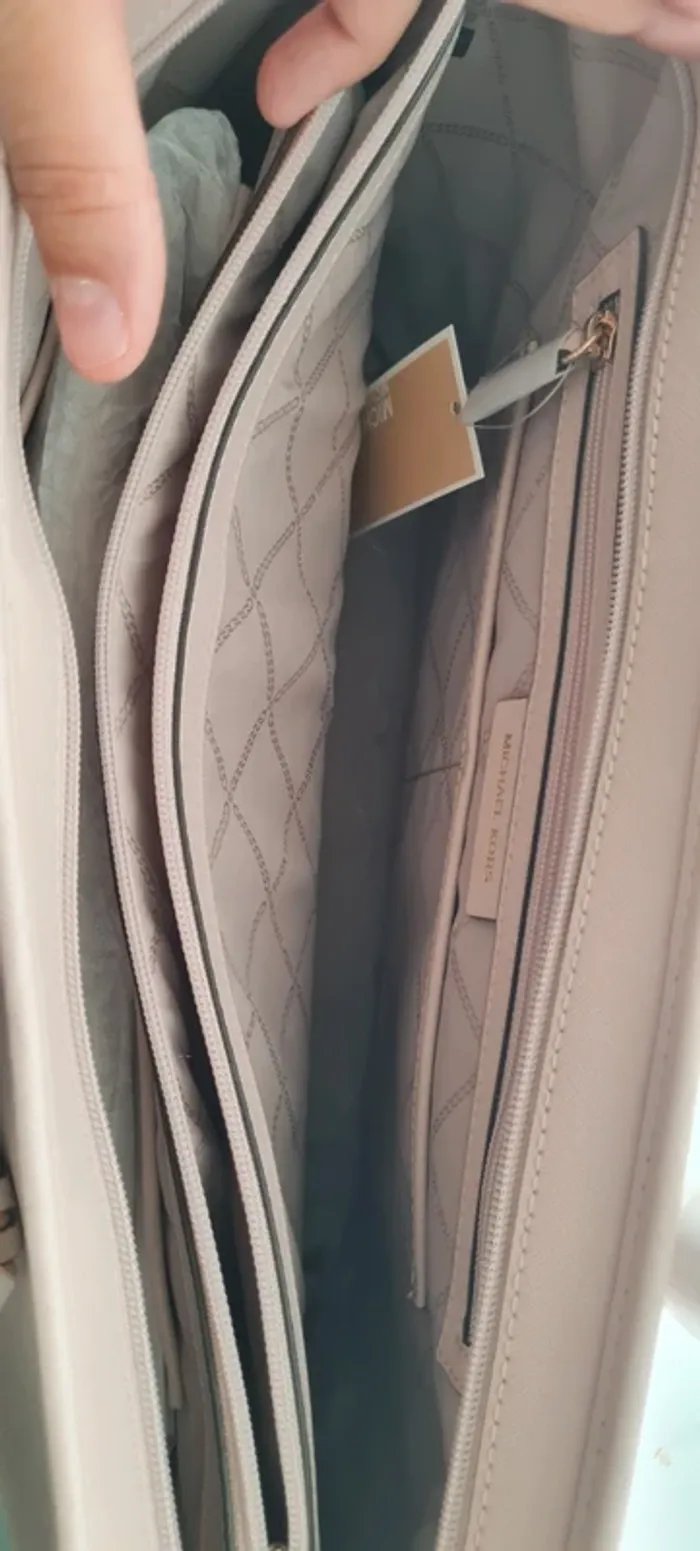 Très grand sac cabas Mickael Kors original neuf - photo numéro 14