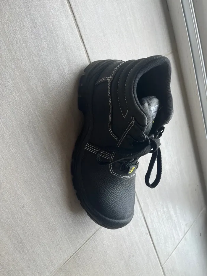 Chaussure de sécurité montante - photo numéro 2
