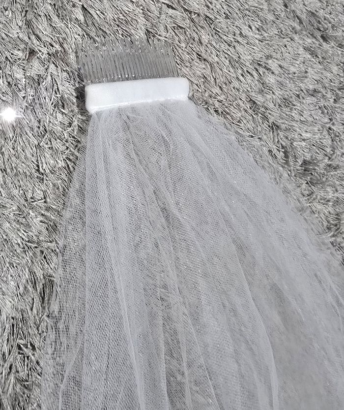 Voile de mariée double en tulle blanc bordé de satin, accessoire de mariage. - photo numéro 2