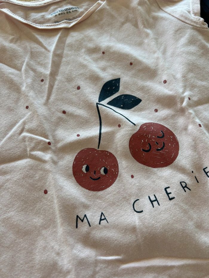 Lot 2 t-shirts 24 mois - photo numéro 2