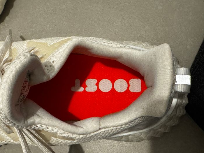 Adidas Alphaboost Cloud White FR 42 - US 8.5 - photo numéro 4