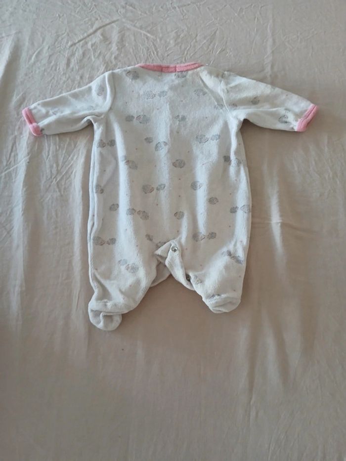 Pyjama 1 mois - photo numéro 3