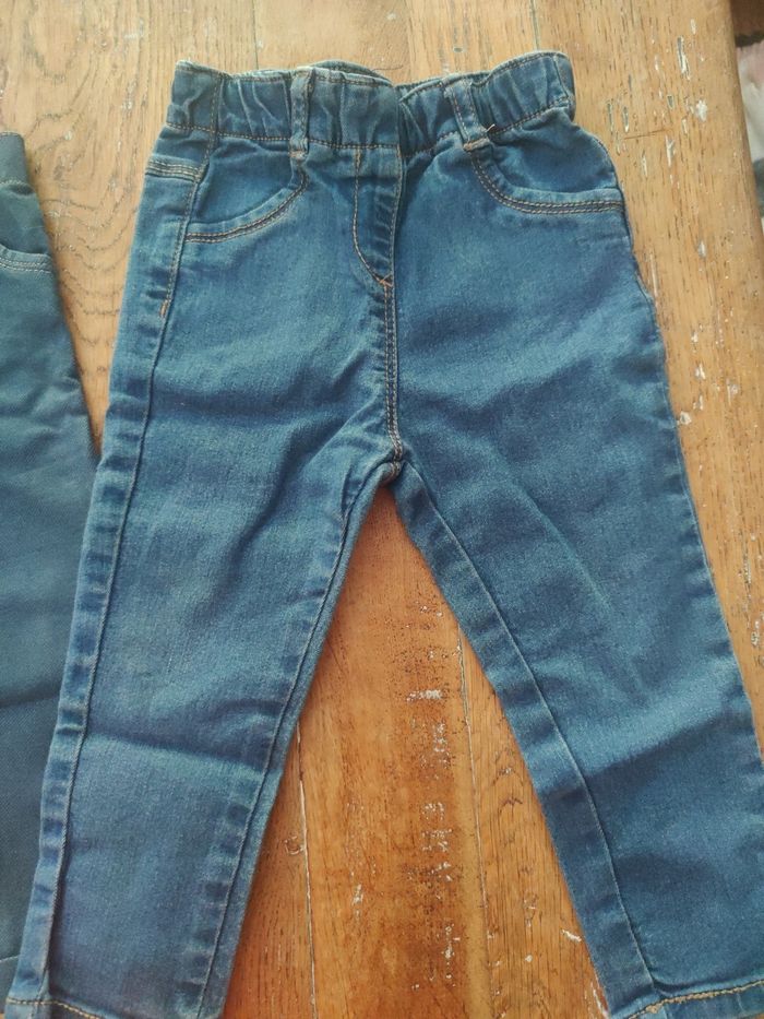 Lot 3 pantalons Kiabi 18 mois - photo numéro 2