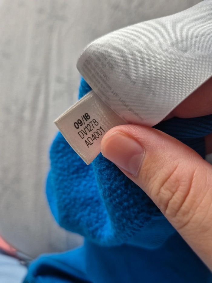 Pull adidas 2/3ans - photo numéro 5