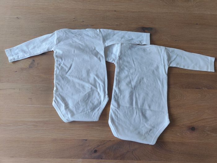 Bodys manches longues taille 1 mois - photo numéro 2