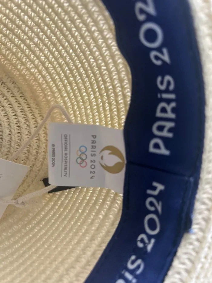 Chapeau, JO, 2024 - photo numéro 3