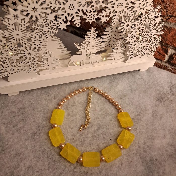 Collier ras de cou verre non polis jaune - photo numéro 2