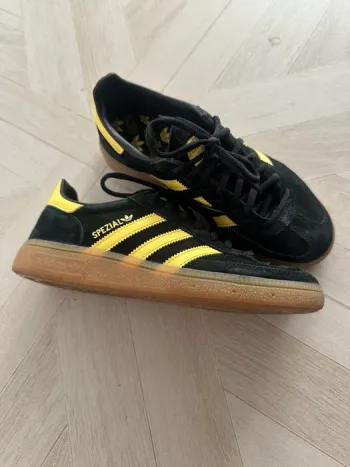 Baskets adidas spezial