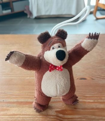 Peluche Michka (Masha et Michka)