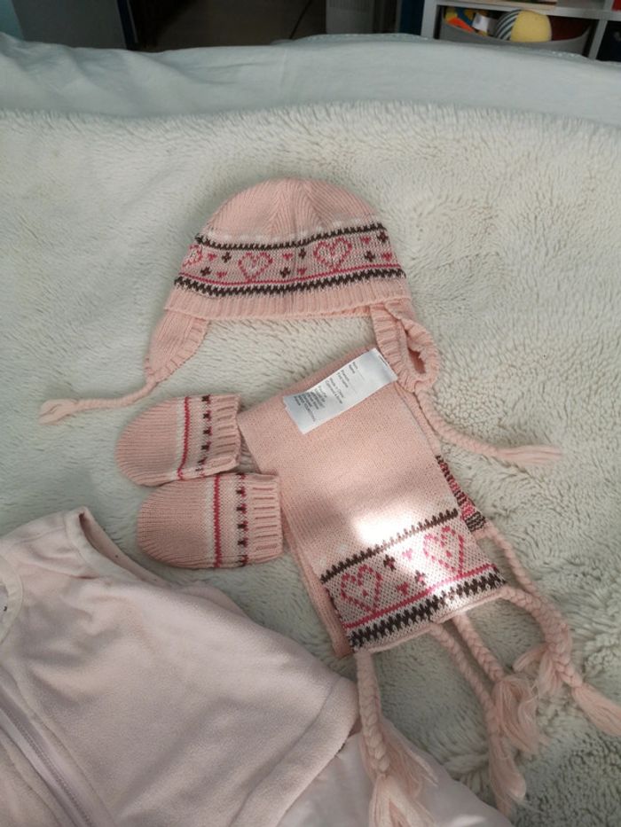 Combi pilote bébé rose poudré et bonnet gants écharpe - photo numéro 5