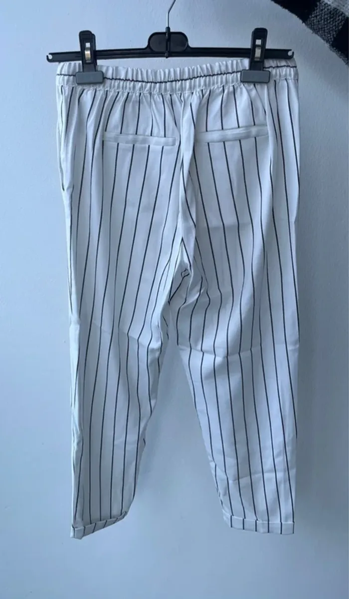 Pantalon bershka - photo numéro 3