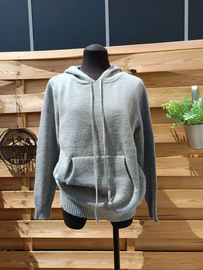 Pull à capuche taille S - photo numéro 2