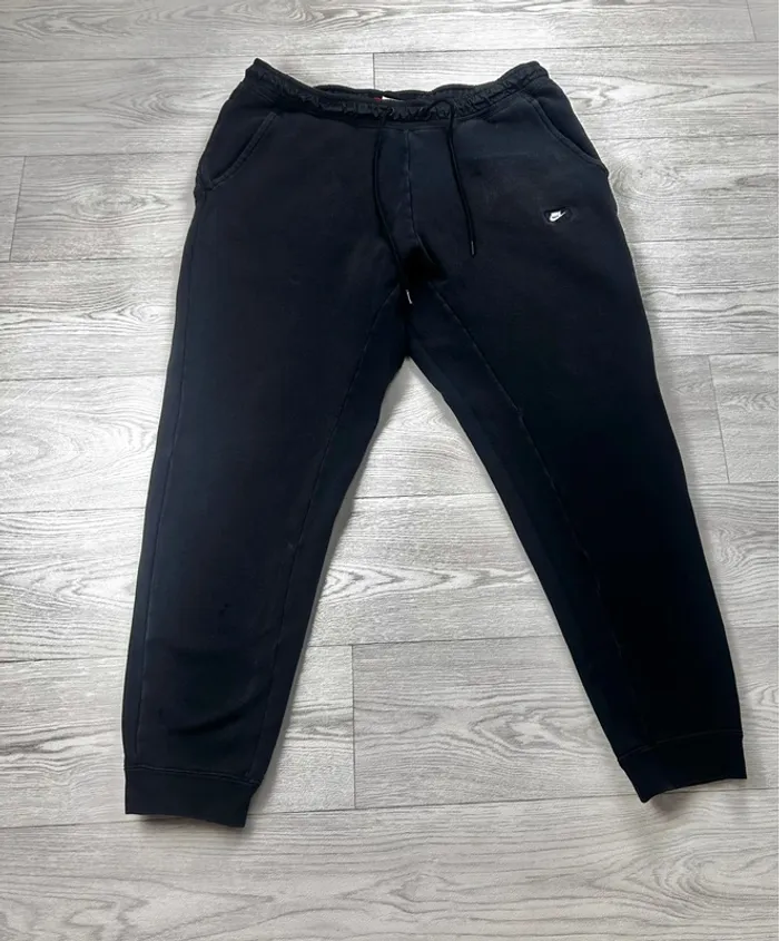Jogging Nike noir logo brodé – Taille L - photo numéro 2