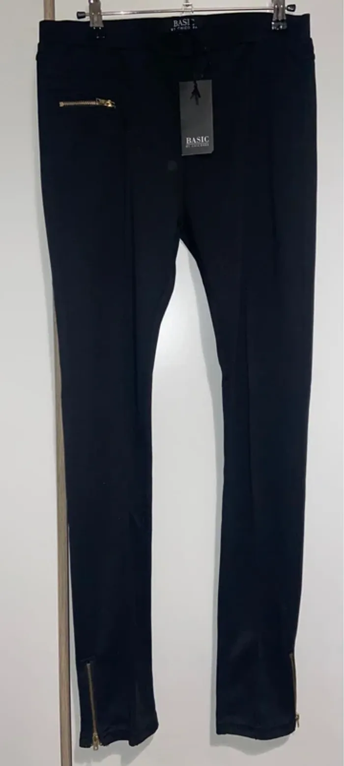 Legging/pantalon noir neuf