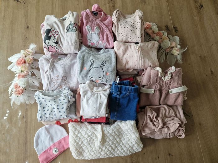 Gros lot fille 1 mois