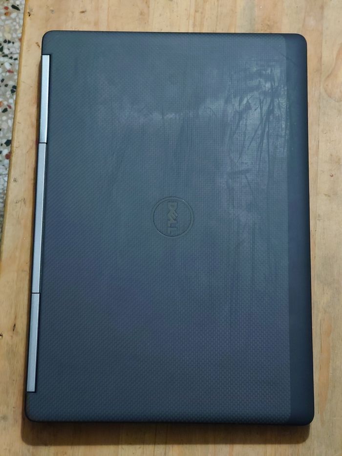 Dell précision 7510 I7 - photo numéro 2