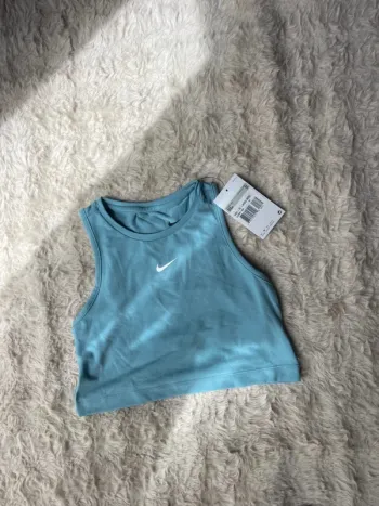 Tee shirt sport Nike