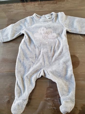 Pyjama 1 mois
