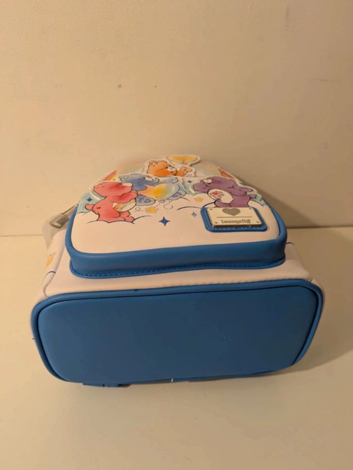 Loungefly sac à dos Bisounours "Arc en ciel" - photo numéro 4