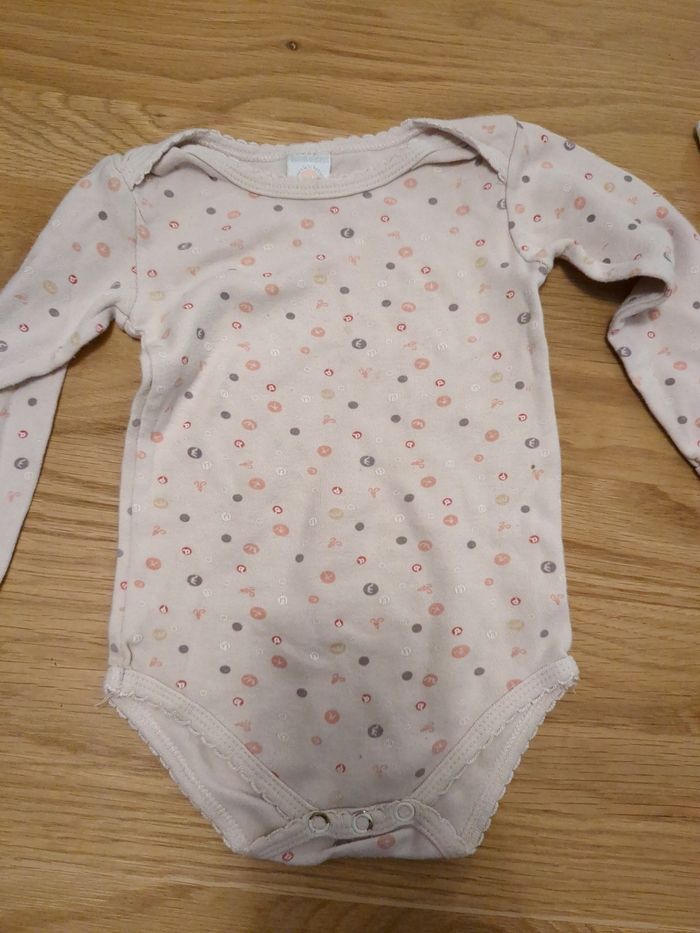 Lot 2 bodies manches longues - photo numéro 2