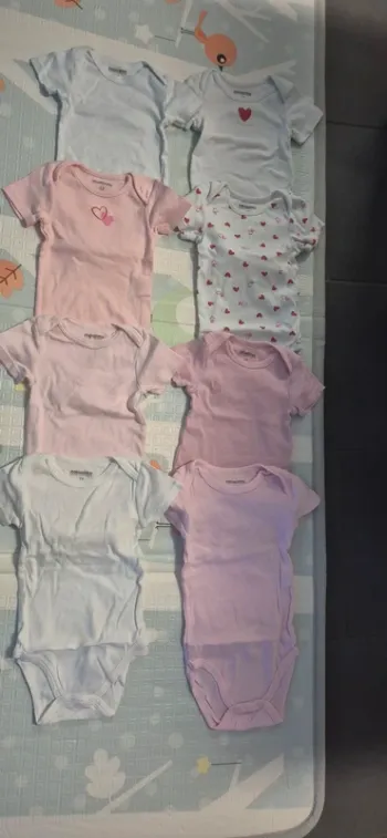 Lot de 8 bodies manches courtes