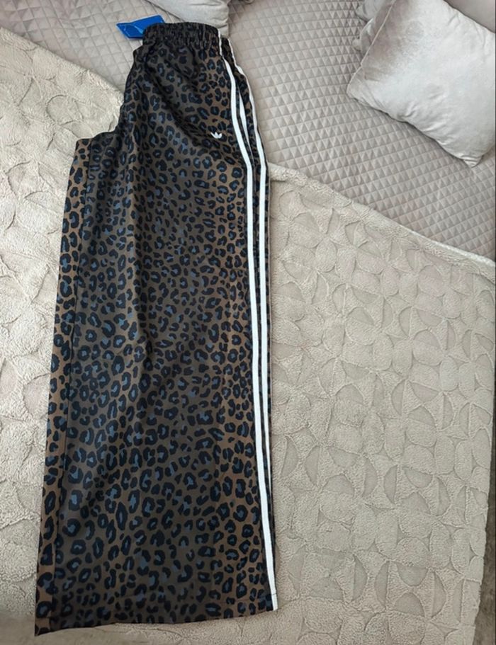 Pantalon Adidas léopard - photo numéro 5