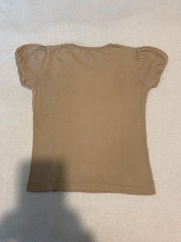 T-shirt beige avec fleurs - Alphabet création - 8 ans - photo numéro 4