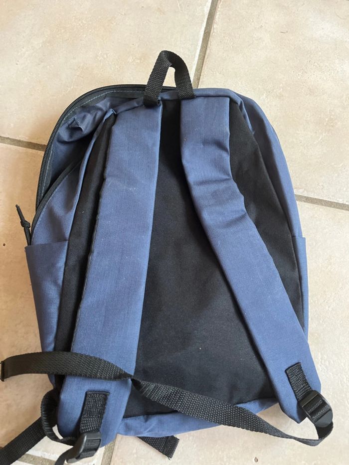 Sac à dos à faire de sport - photo numéro 2