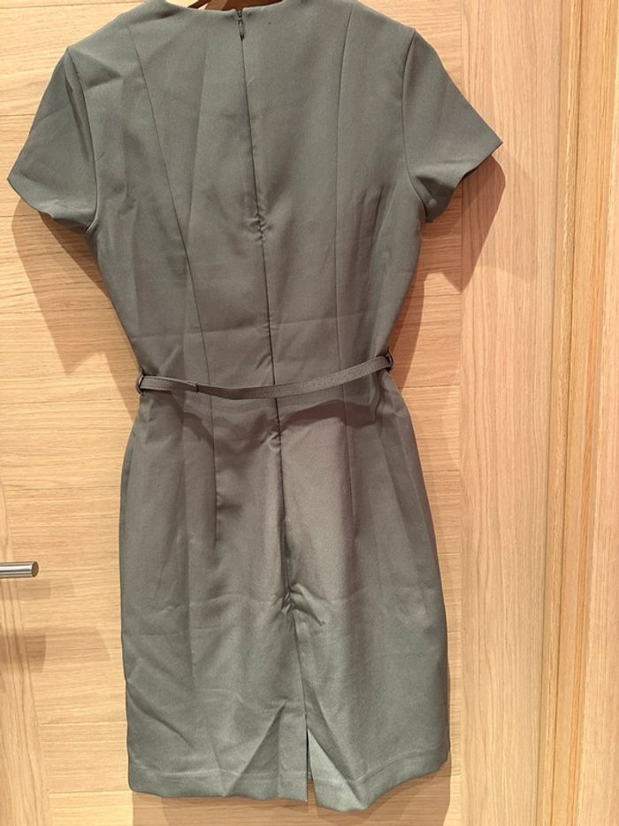 Robe droite kaki