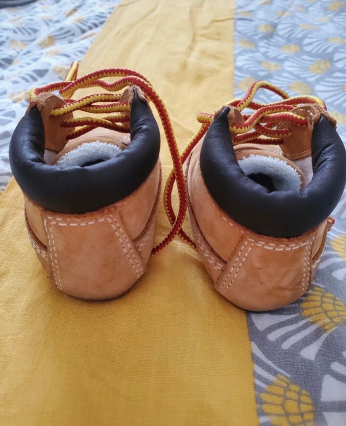 Chaussures Timberland T.16 - photo numéro 3