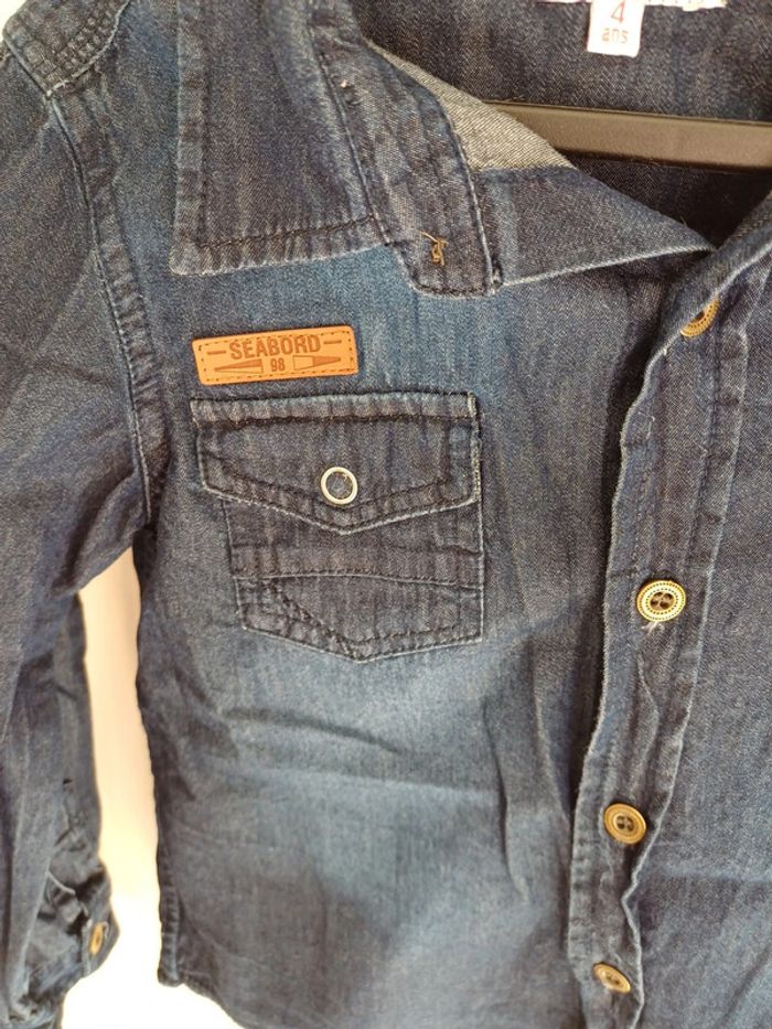 Chemise bleue - photo numéro 3