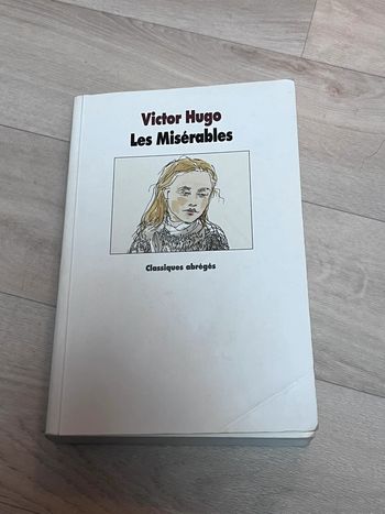 Livre Les misérables de Victor Hugo