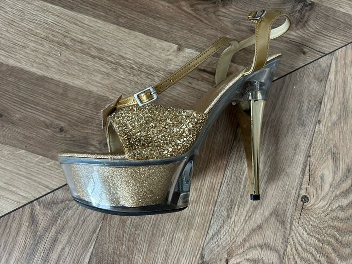 Talons plateformes Ibiza factory - photo numéro 2