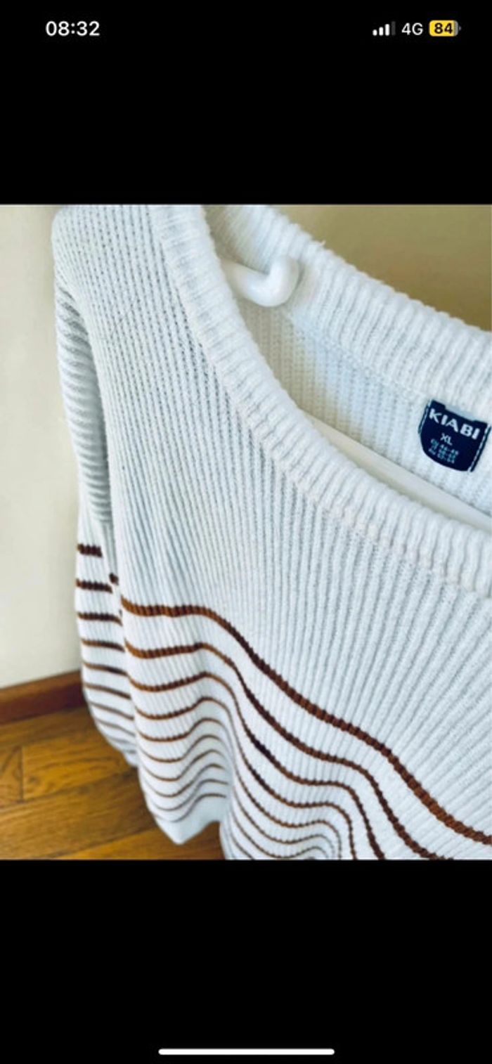 Pull kiabi taille XL marinière blanche à rayure marron col rond