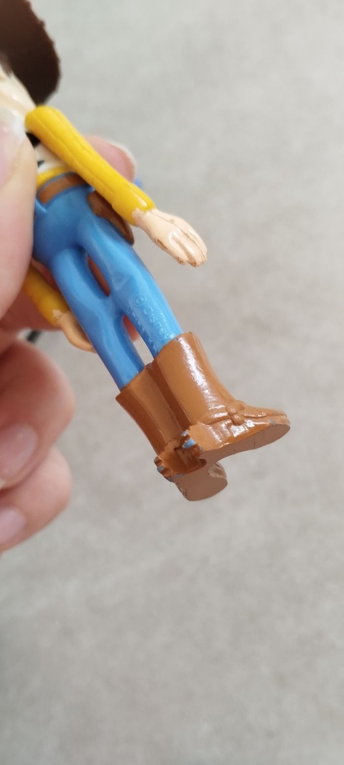 Figurine Woody toy story Disney - photo numéro 3