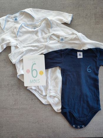 Lot 4 bodys petit bateau mixte