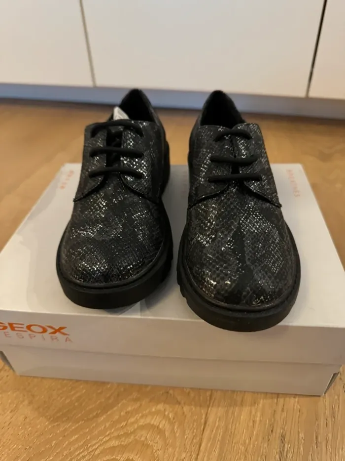 Chaussures enfants Geox J. Casey noir neuve taille 31 - photo numéro 2