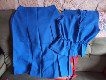 Très bel Ensemble (Jupe + Boléro) T42 "Libet" (En parfait état)