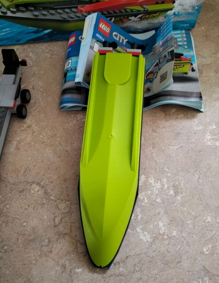 Lego 60254 🧡 Le transport du bateau de course - photo numéro 9