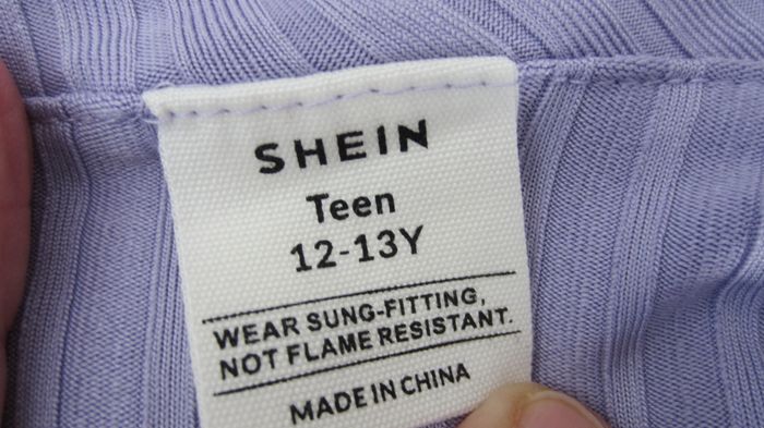 Robe neuve sans manche shein - photo numéro 3