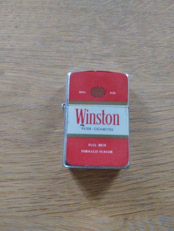 Briquet Winston