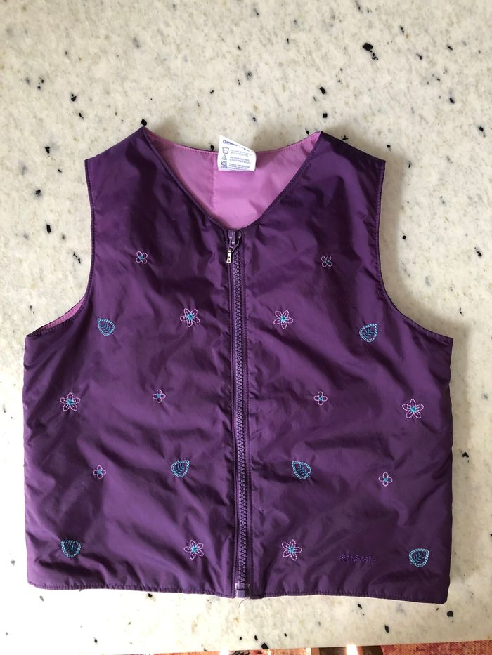 Veste sans manches violette 6ans