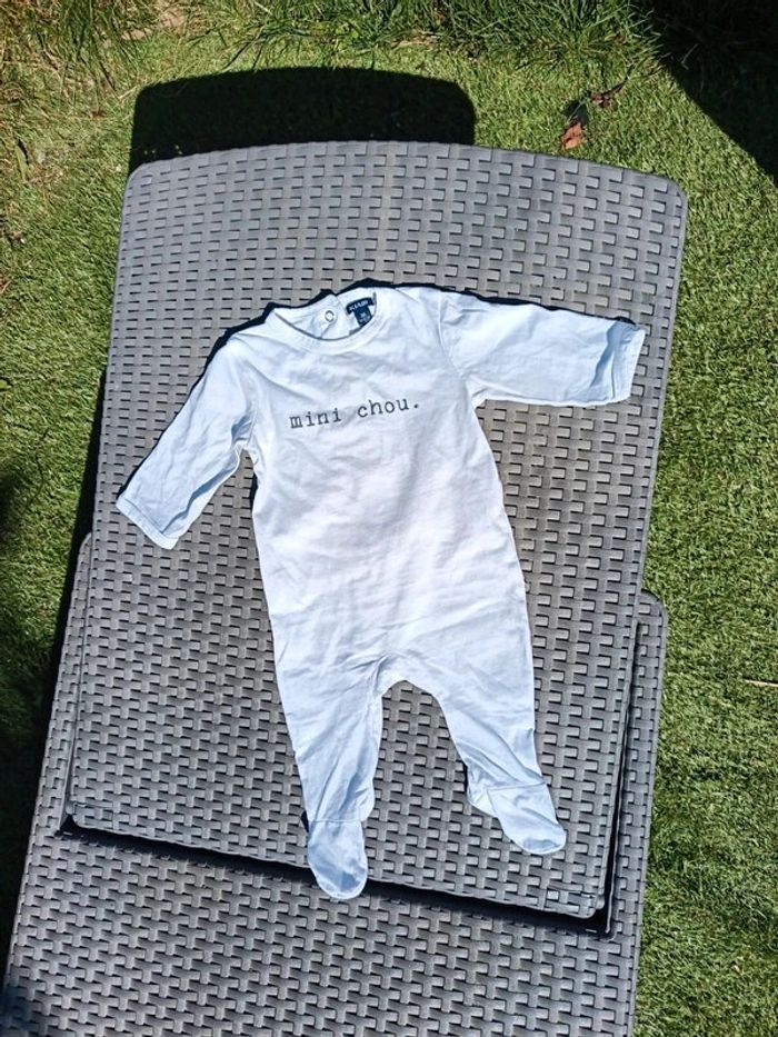 Pyjama grenouillère léger fin très bon état Kiabi 3 mois 62 cm.