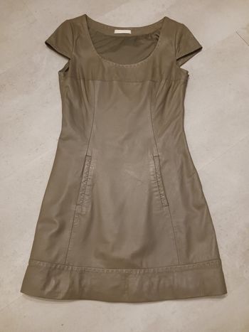 robe taupe en cuir 36 Promod