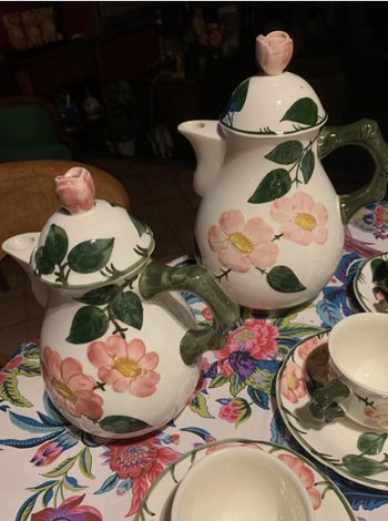 Service à café, 12 tasses.