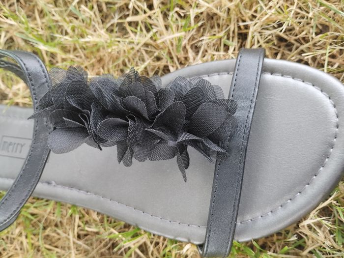 Nus pieds neufs - photo numéro 3