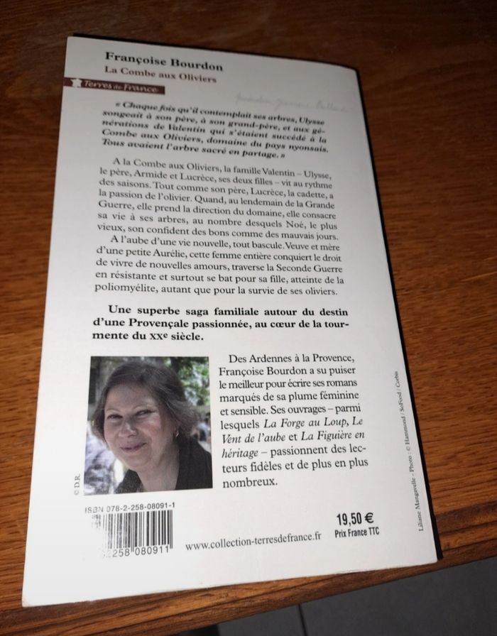 La combe aux oliviers de Françoise Bourdon - photo numéro 2