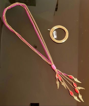 Collier + Bracelets neufs
